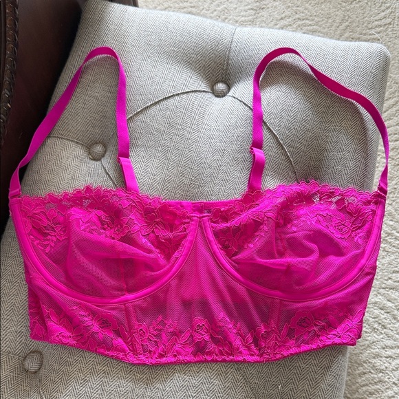 SKIMS Lace Unlined Balconette Corset - Fuchsia 2x - Picture 6 of 11